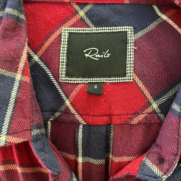 RAILS Hunter Plaid Flannel Shirt in Red/Navy - Picture 4 of 9